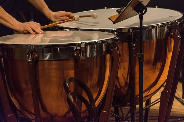 Comment suivre une étude de percussions
